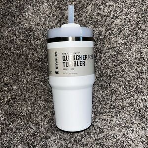 stanley quencher 20oz